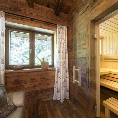 度假居 Nationalpark Reichenbergerspitze Neukirchen am Großvenediger